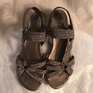 St John’s Bay size 7 stretchy sandal